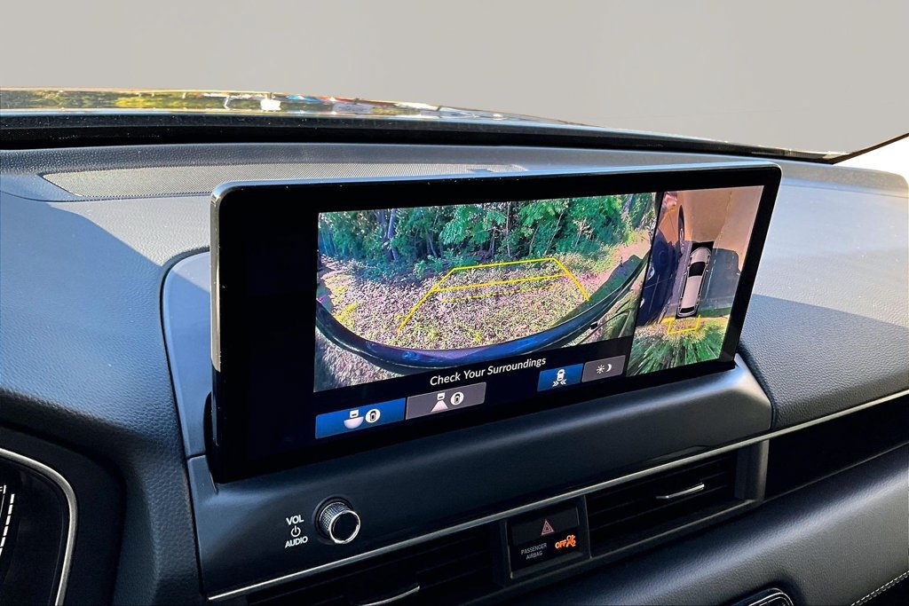 Used 2026 Honda Pilot Touring image 11