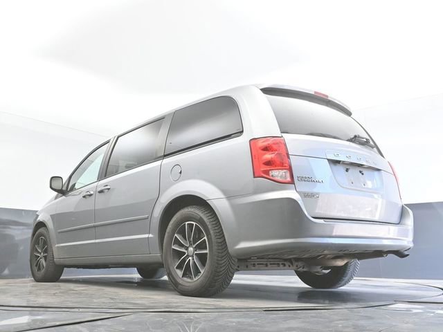 Used 2016 Dodge Grand Caravan SXT FWD image 40