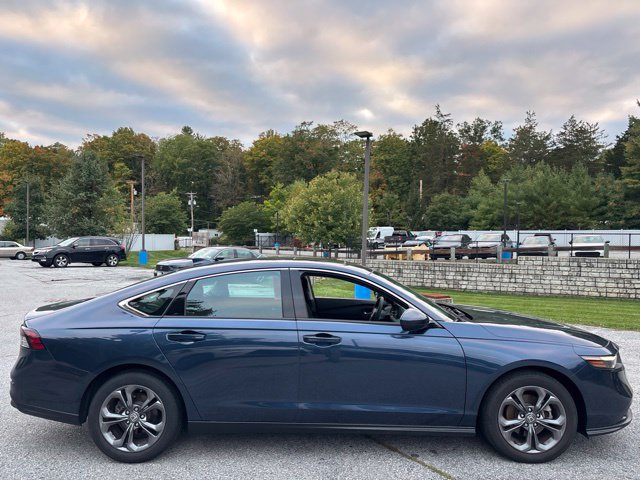 Certified 2023 Honda Accord EX image 10