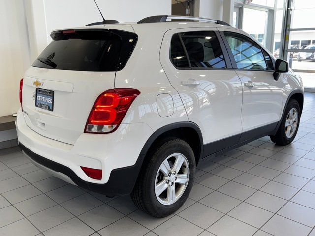 Certified 2022 Chevrolet Trax LT w/ LT Convenience Package image 32