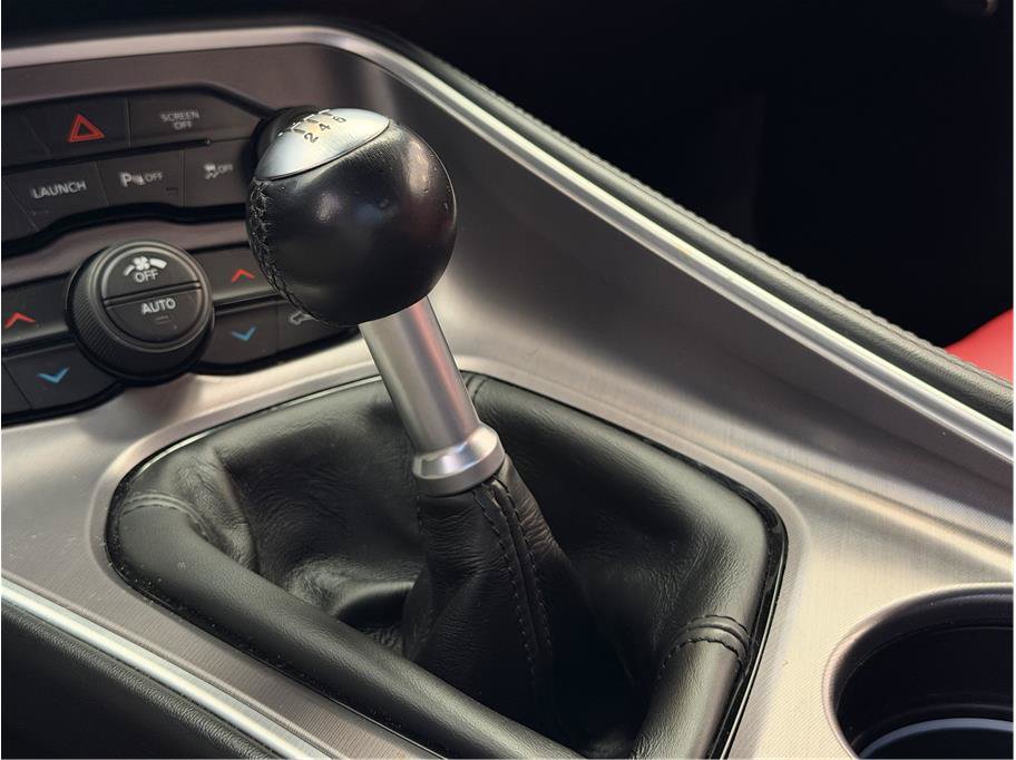 Used 2021 Dodge Challenger R/T Scat Pack RWD image 19
