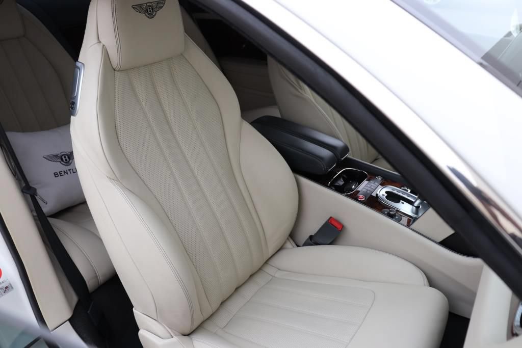 Used 2014 Bentley Continental GT image 34