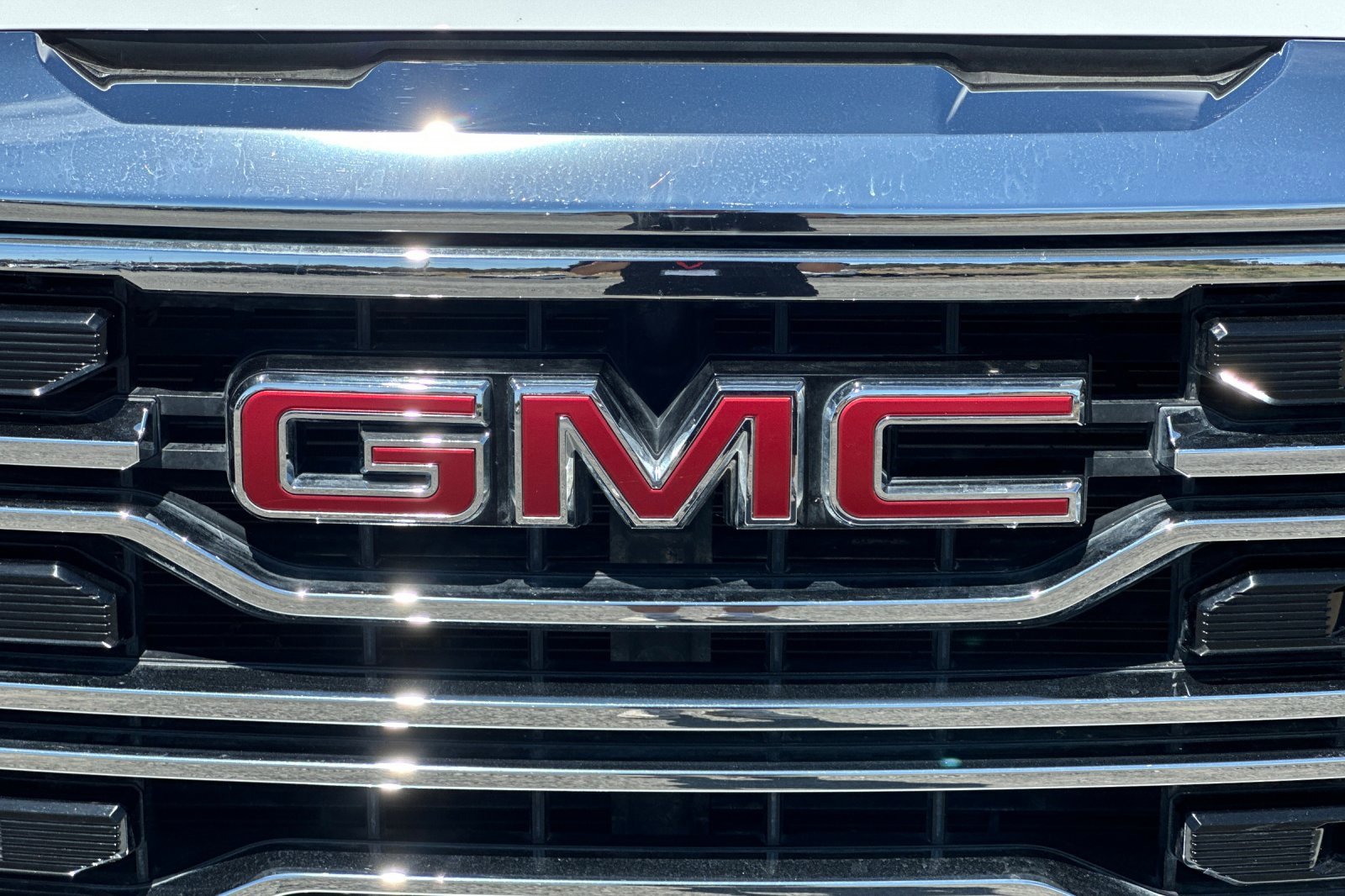 Used 2024 GMC Sierra 1500 SLT image 44