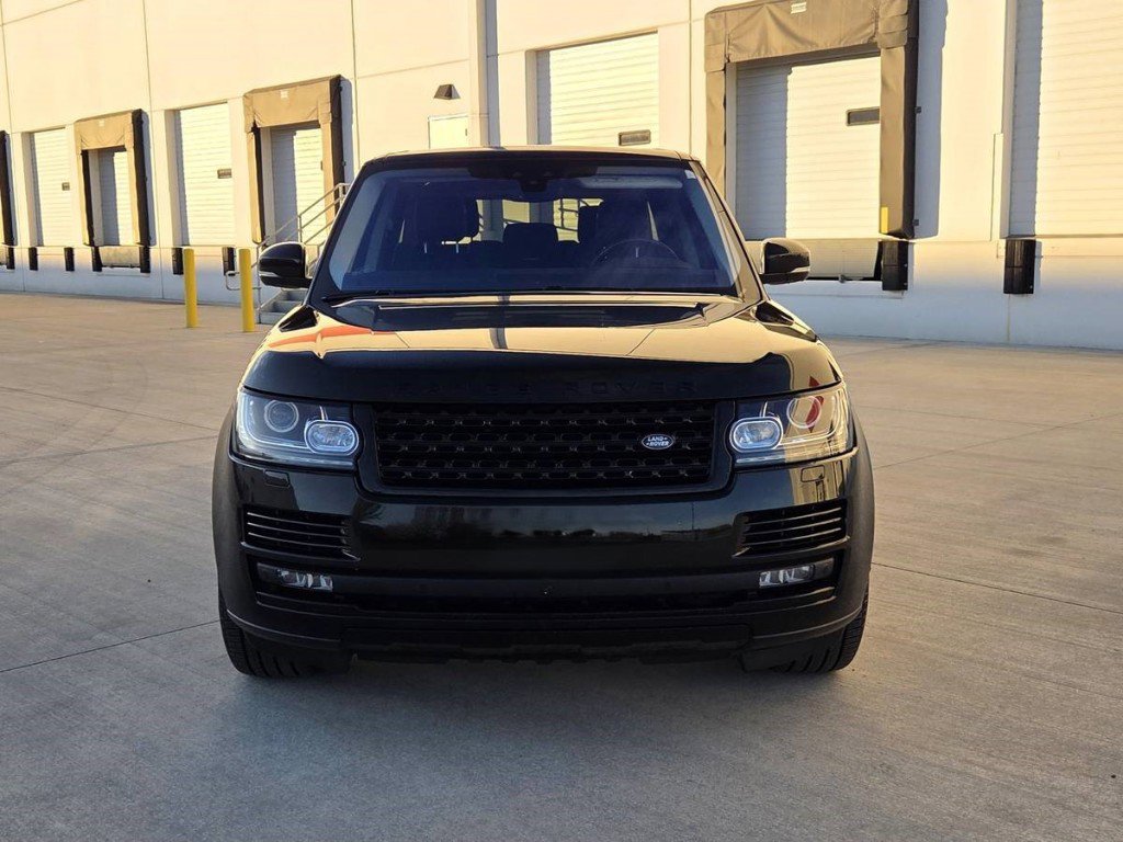 Used 2017 Land Rover Range Rover Long Wheelbase Supercharged image 2