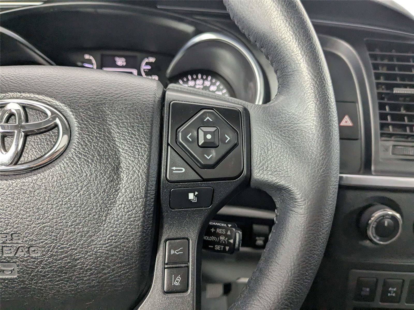 Used 2021 Toyota Sequoia SR5 w/ Premium Package image 17