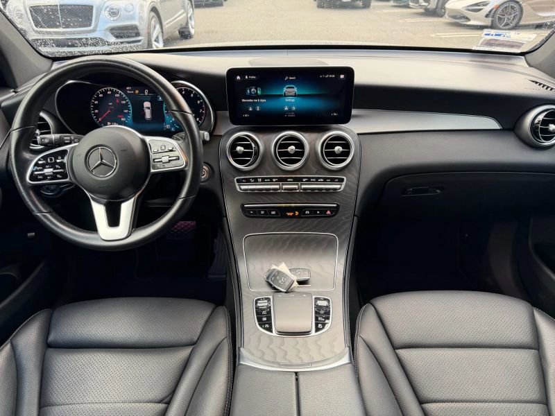 Used 2021 Mercedes-Benz GLC 300 4MATIC image 16