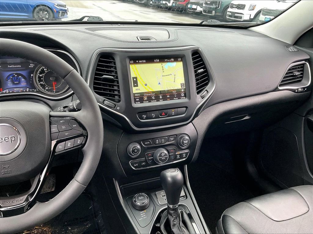 Used 2023 Jeep Cherokee Altitude Lux image 17