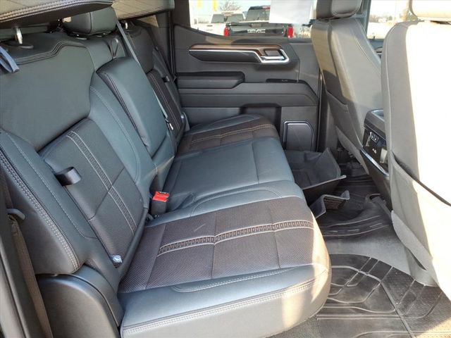 Used 2024 Chevrolet Silverado 1500 High Country w/ High Country Premium Package image 22