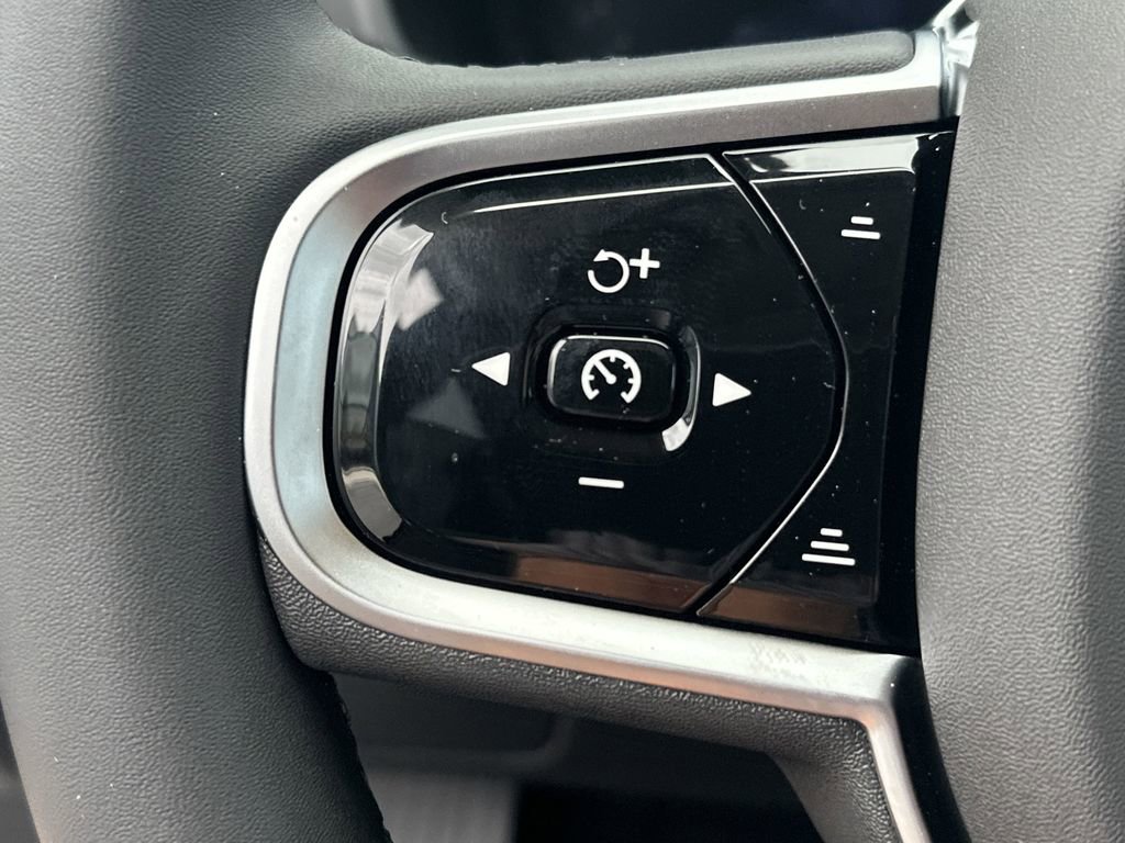 New 2026 Volvo XC90 B5 Ultra w/ Protection Package Premier image 22