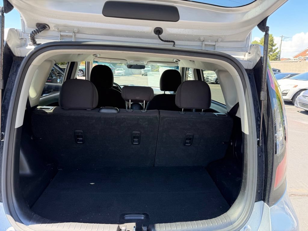 Used 2016 Kia Soul FWD image 14