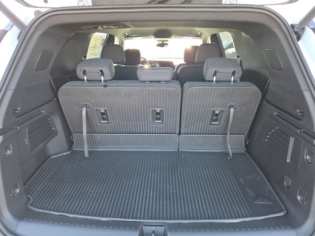 New 2026 Chevrolet Traverse LT w/ Driver Confidence Package FWD image 19