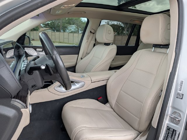 Used 2020 Mercedes-Benz GLS 450 4MATIC image 21
