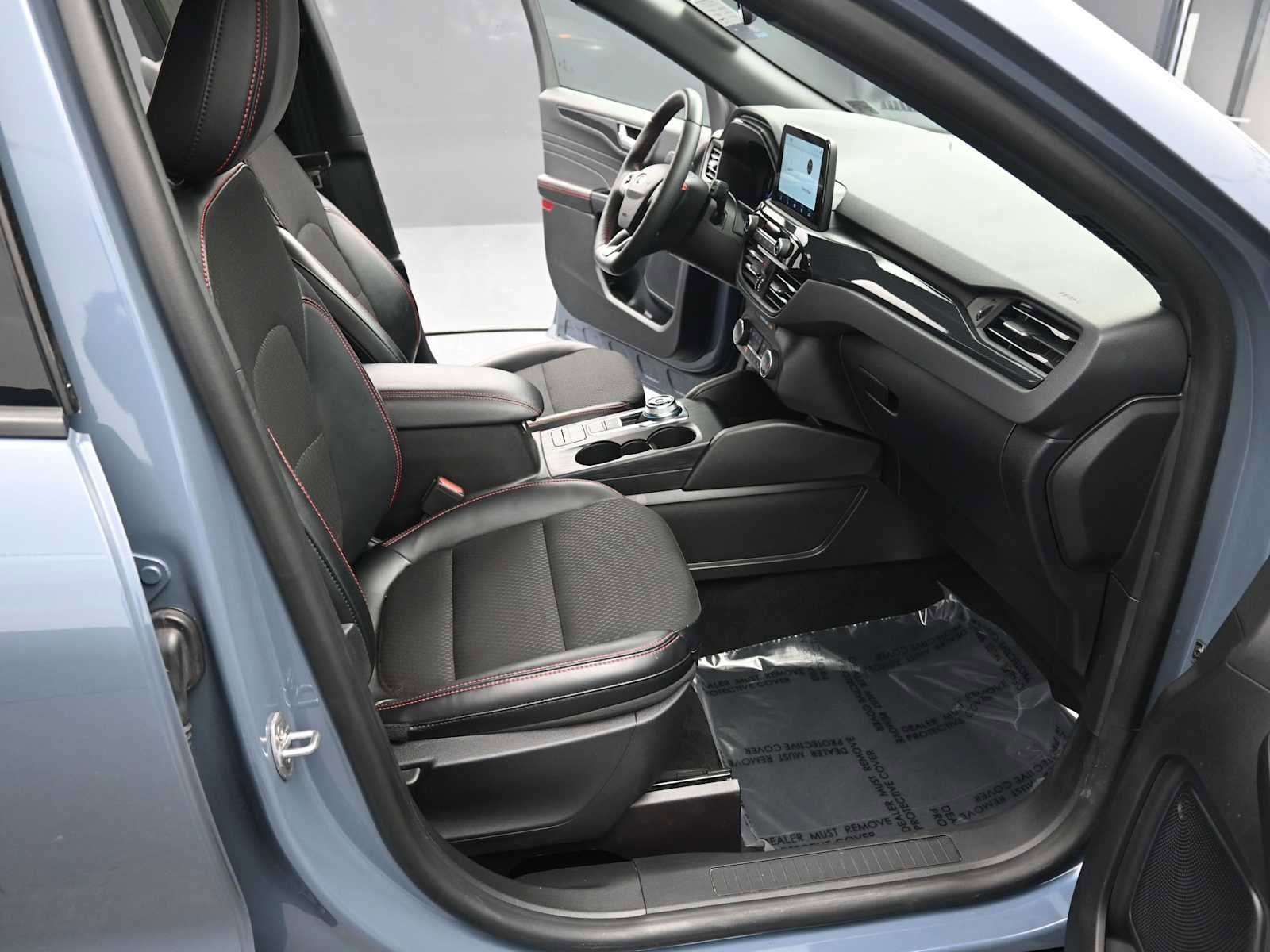 Used 2025 Ford Escape ST-Line Select image 16