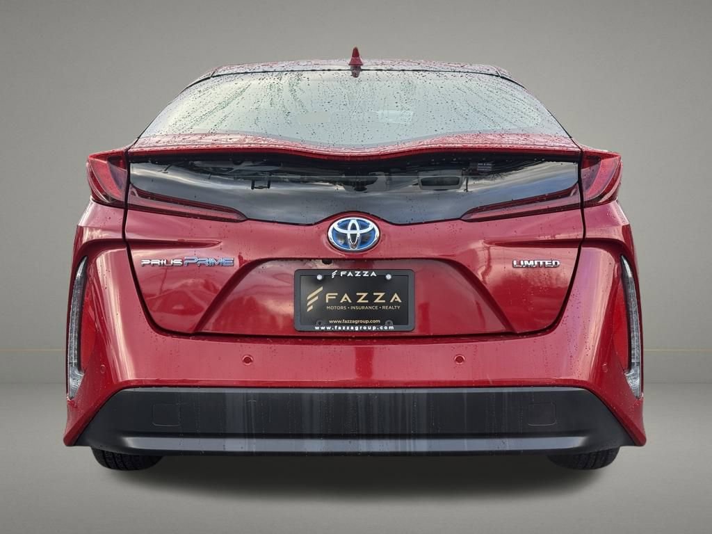 Used 2020 Toyota Prius Prime LE image 4