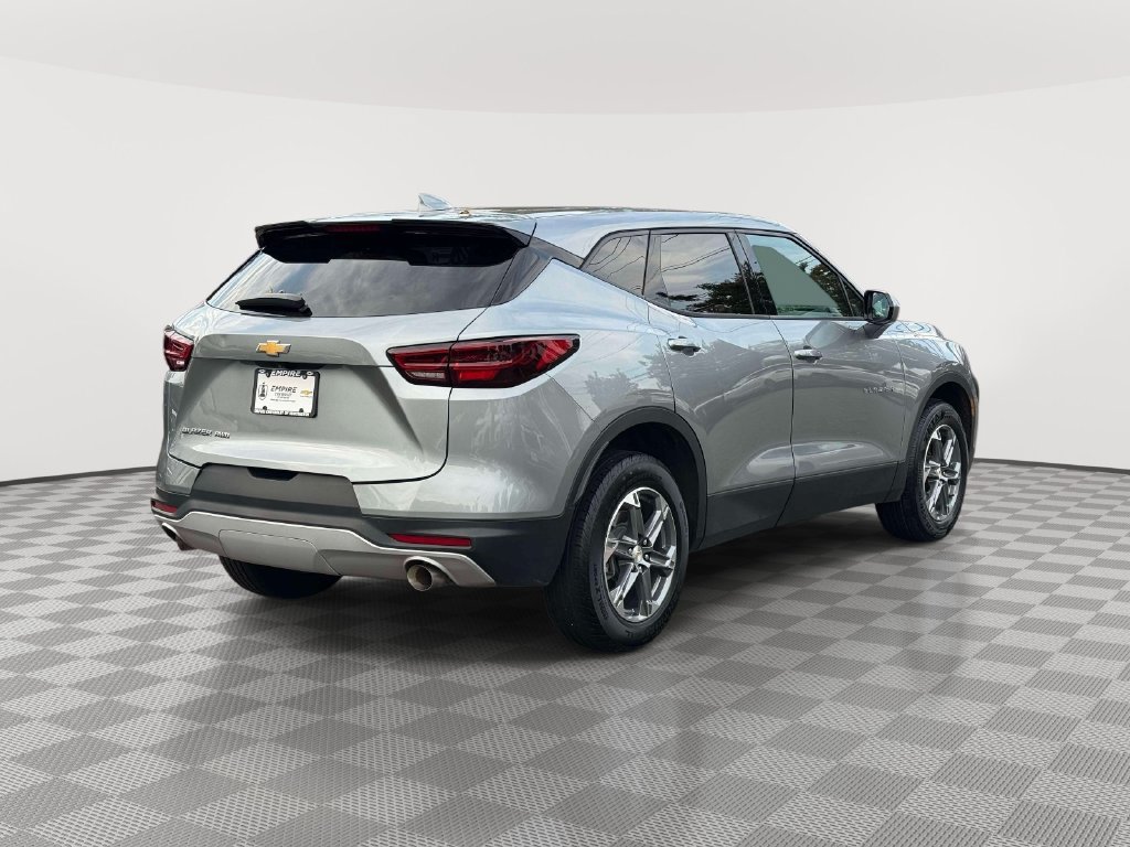 Used 2023 Chevrolet Blazer LT w/ Driver Confidence Package AWD/4WD image 7
