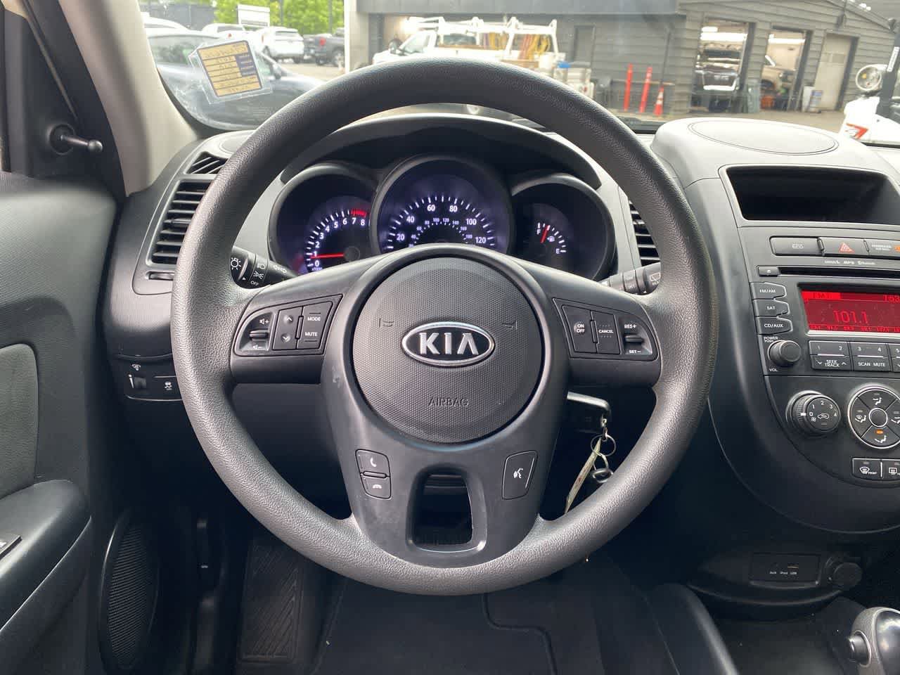 Used 2012 Kia Soul FWD image 20