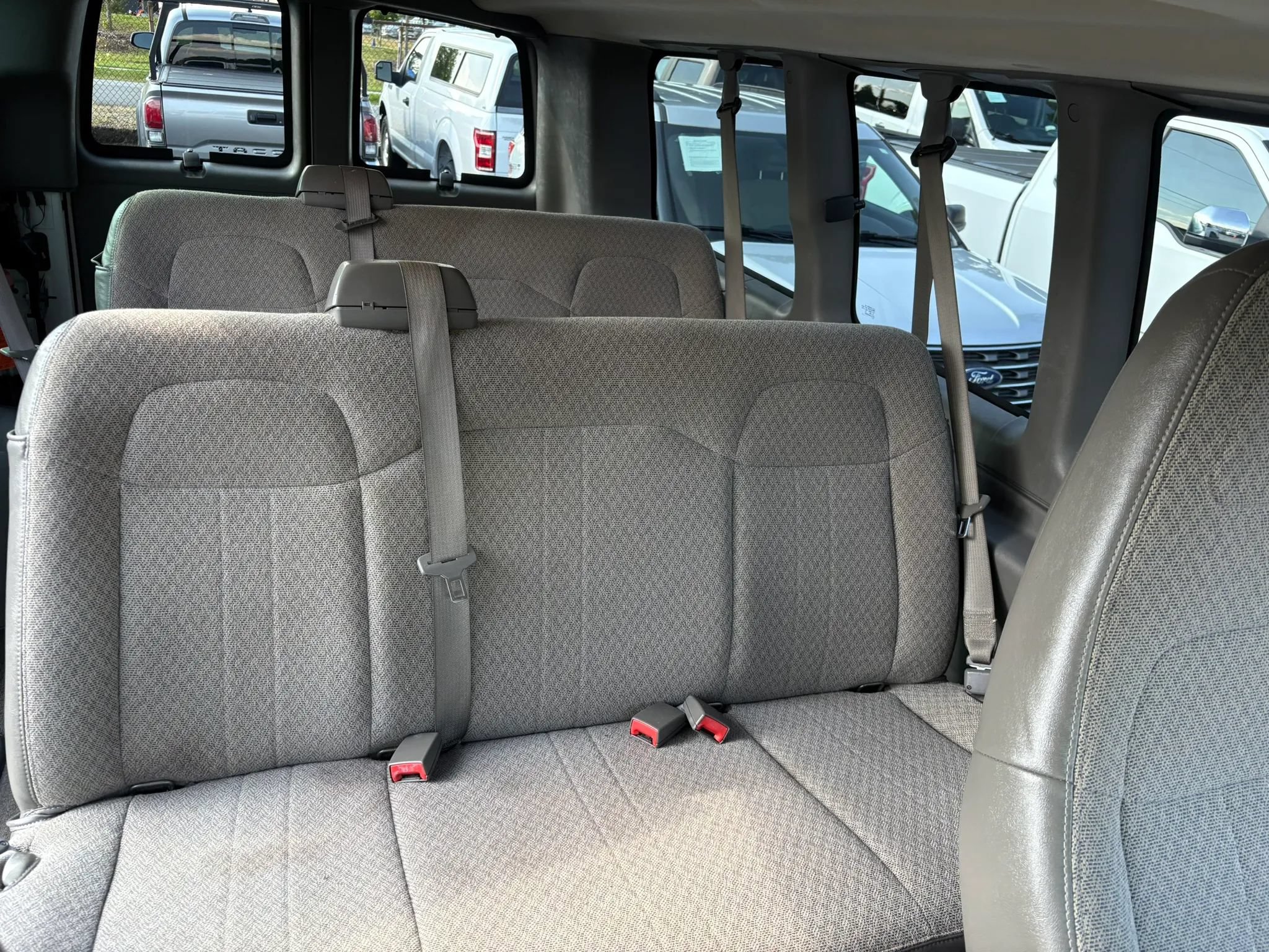 Used 2016 Chevrolet Express 2500 LS RWD image 20