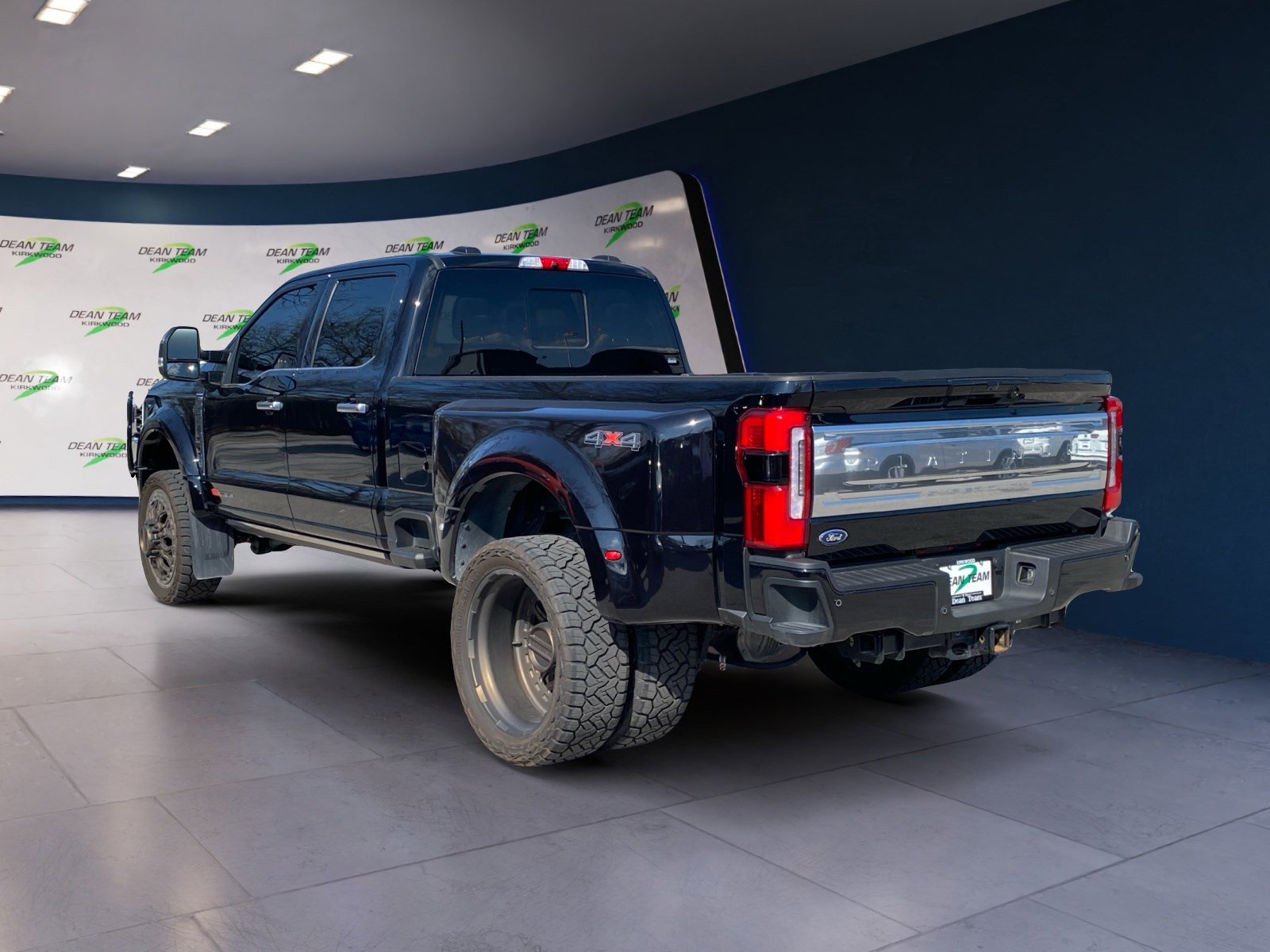 Used 2026 Ford F450 Platinum w/ Platinum Plus Package AWD/4WD image 5