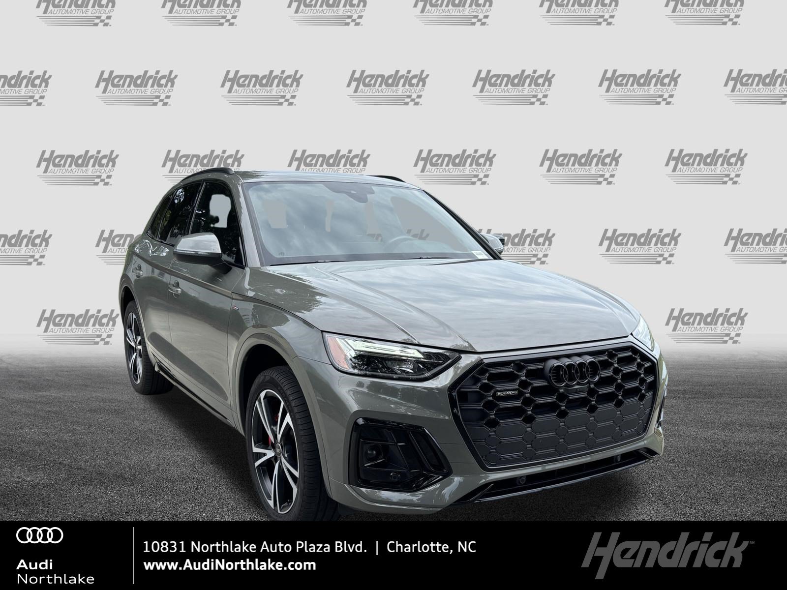 Certified 2025 Audi Q5 2.0T Premium Plus AWD/4WD image 1