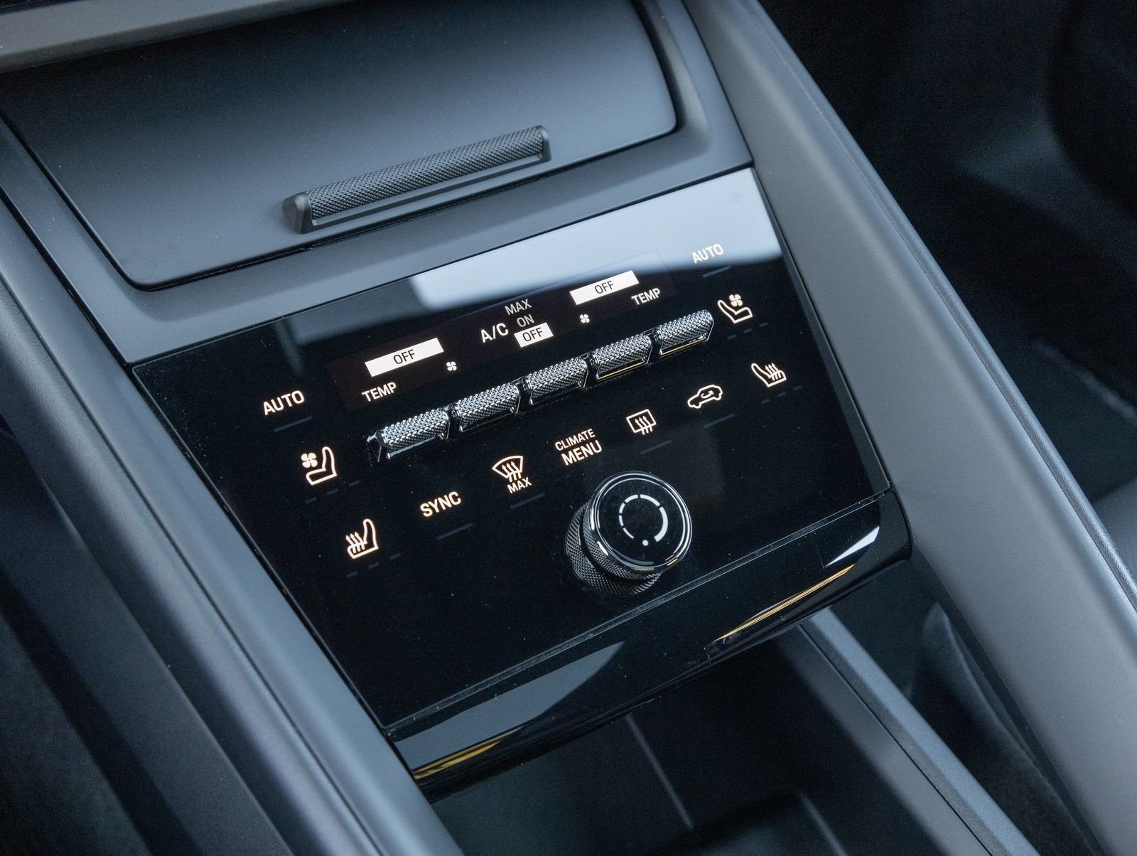 Certified 2026 Porsche Macan 4 Electric AWD/4WD image 27