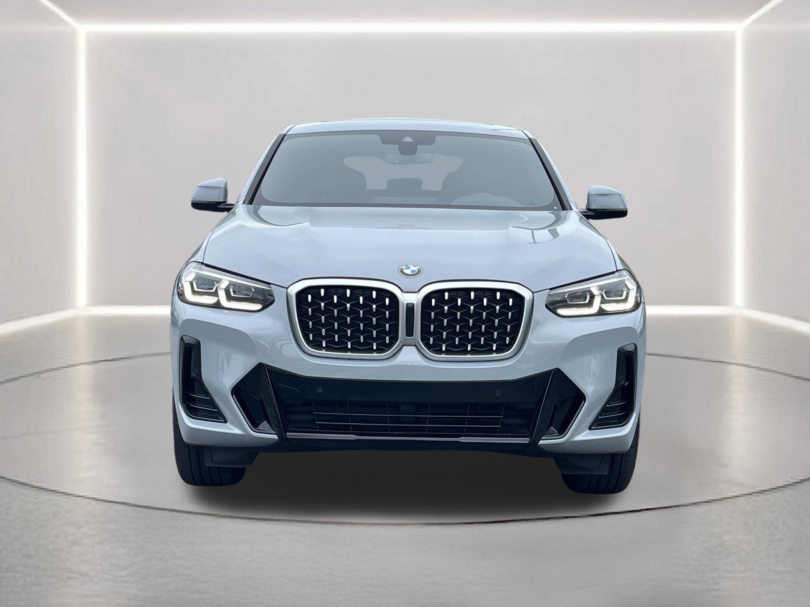 Used 2025 BMW X4 xDrive30i image 32