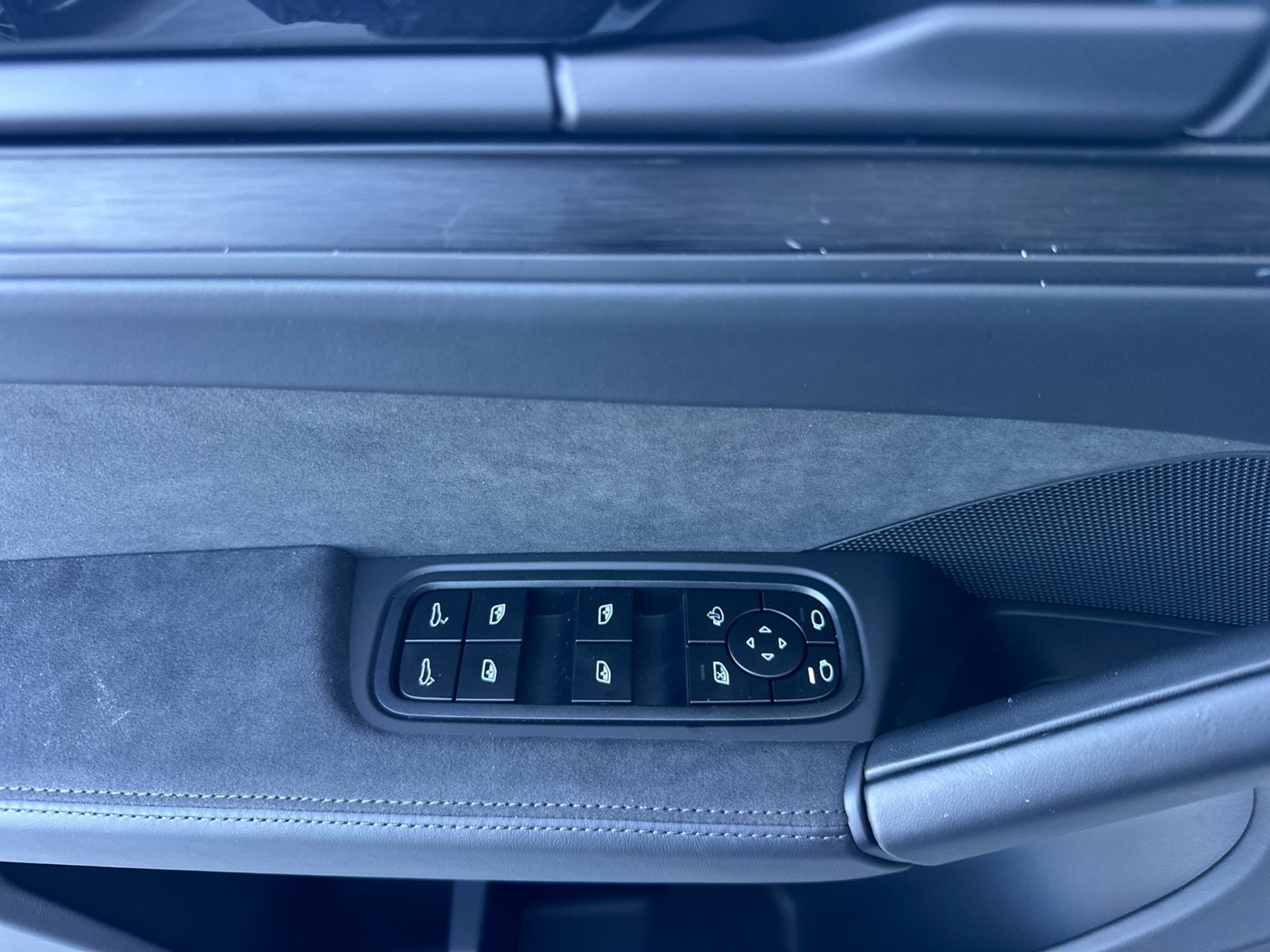 New 2026 Porsche Cayenne GTS AWD/4WD image 13