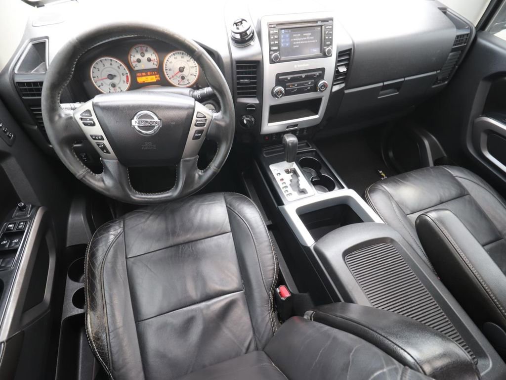 Used 2015 Nissan Titan PRO-4X w/ Pro-4x Luxury Package AWD/4WD image 9