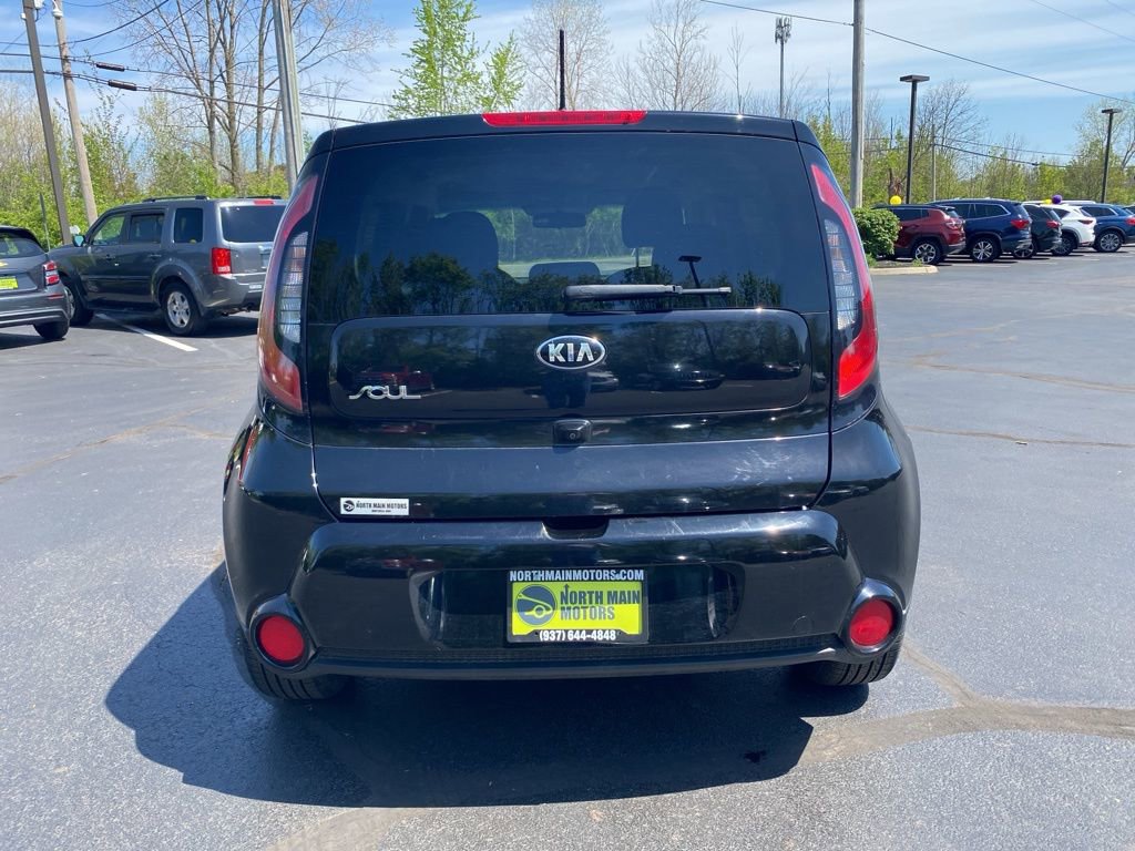 Used 2016 Kia Soul + image 6