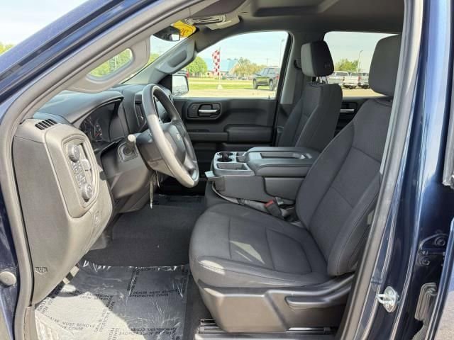 Used 2020 Chevrolet Silverado 1500 Custom w/ Custom Value Package AWD/4WD image 10