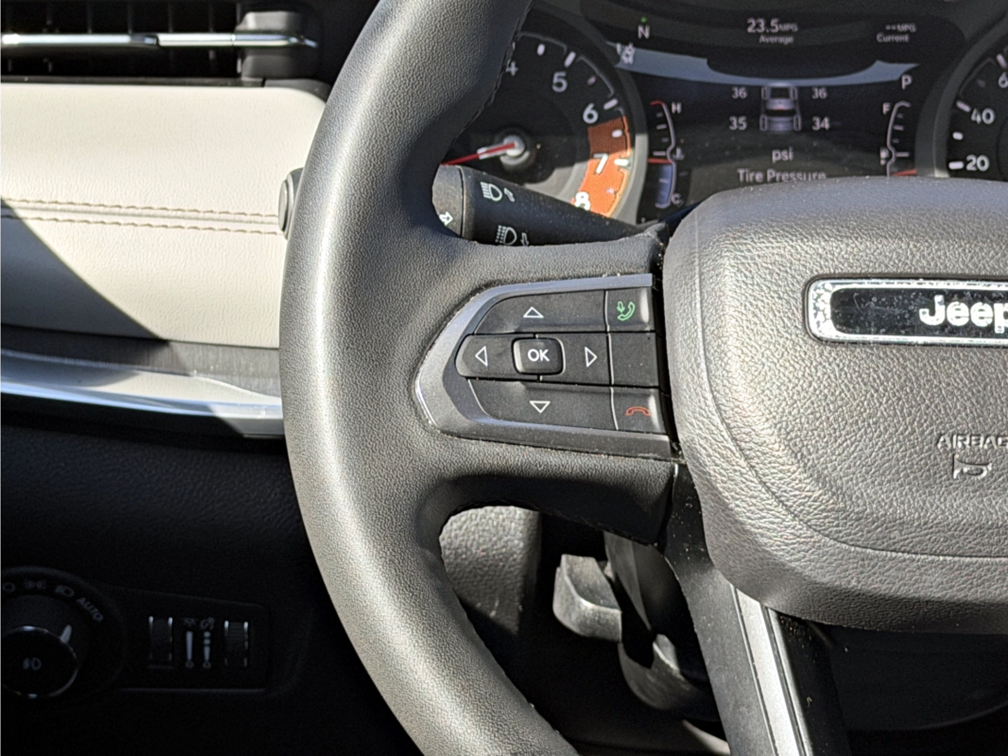 Used 2024 Jeep Compass Limited AWD/4WD image 14