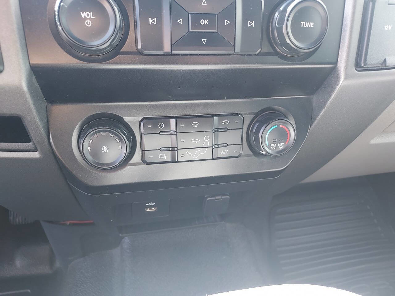 Used 2020 Ford F250 XL w/ Power Equipment Group image 14