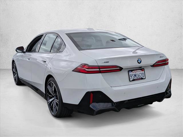 Certified 2025 BMW 530i xDrive w/ M Sport Package image 8