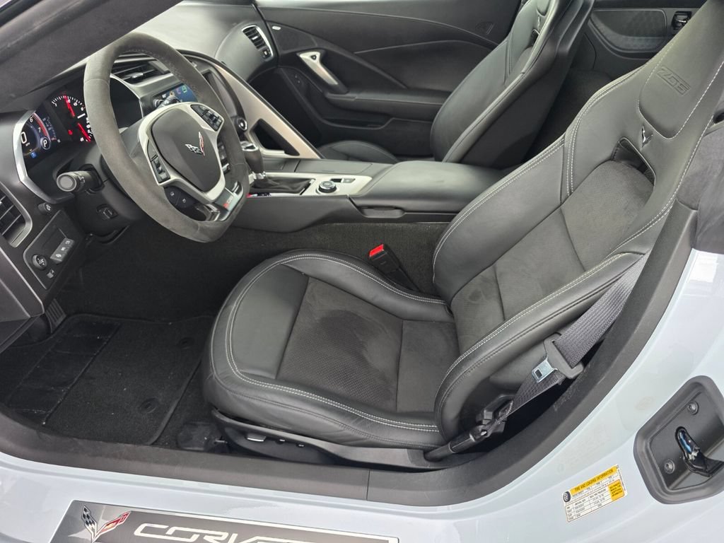 Used 2018 Chevrolet Corvette Z06 RWD image 21