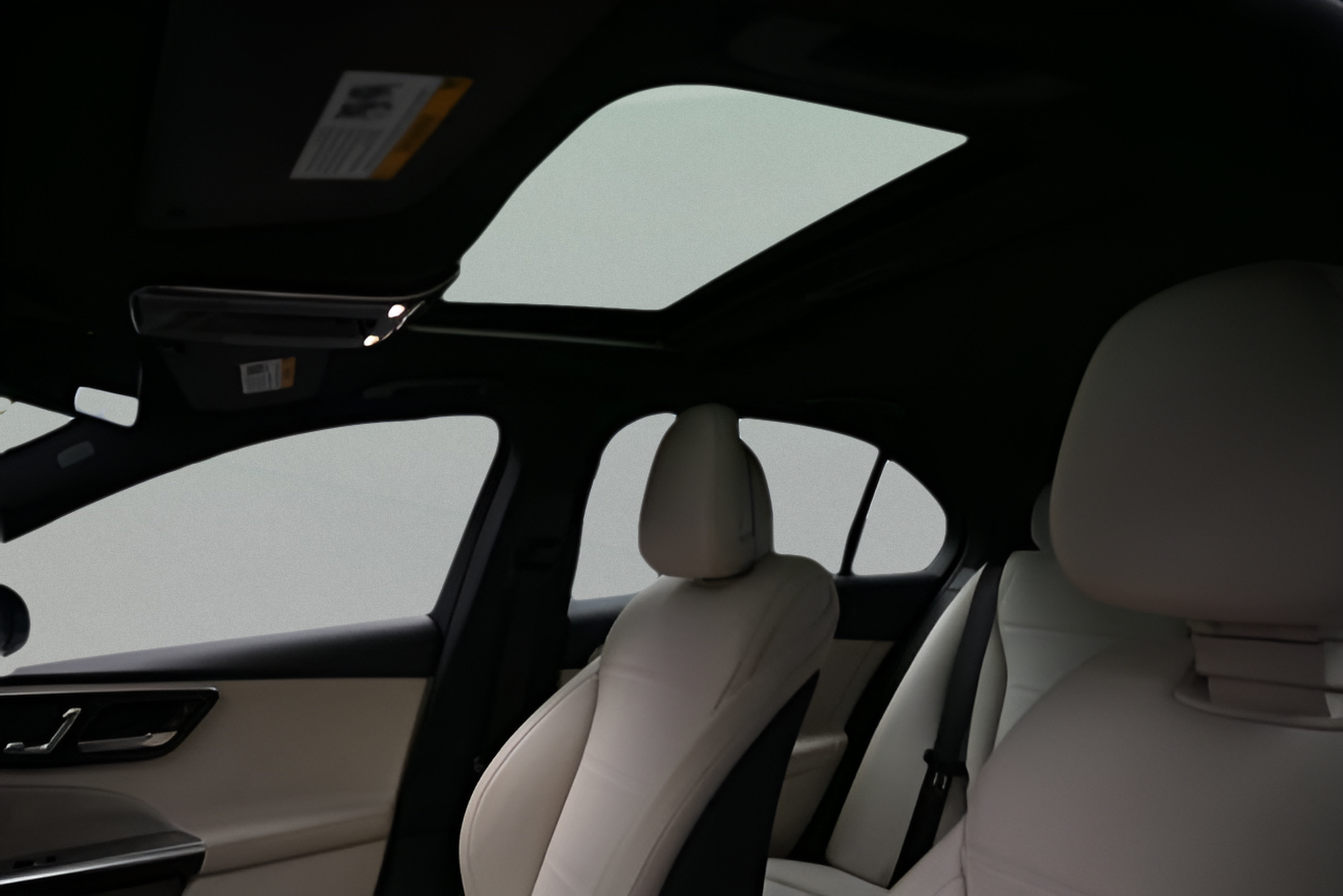 Used 2025 Mercedes-Benz C 300 Sedan image 45