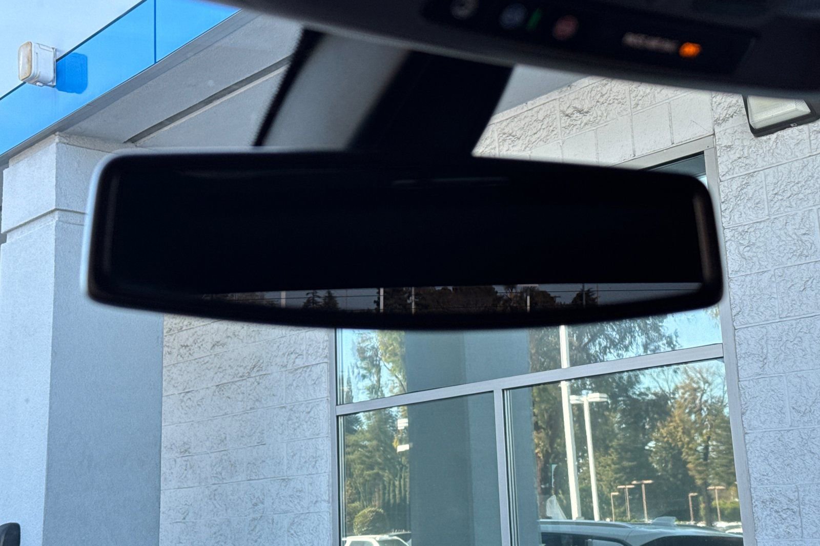 Used 2021 GMC Sierra 1500 SLT image 25