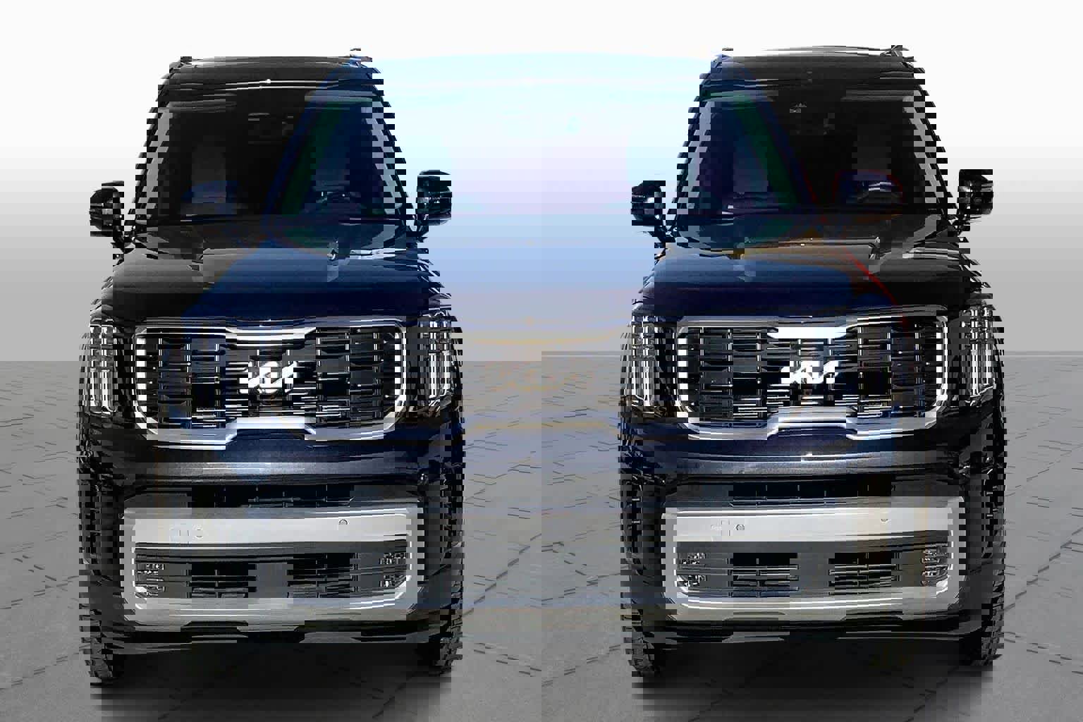 Used 2025 Kia Telluride SX image 4