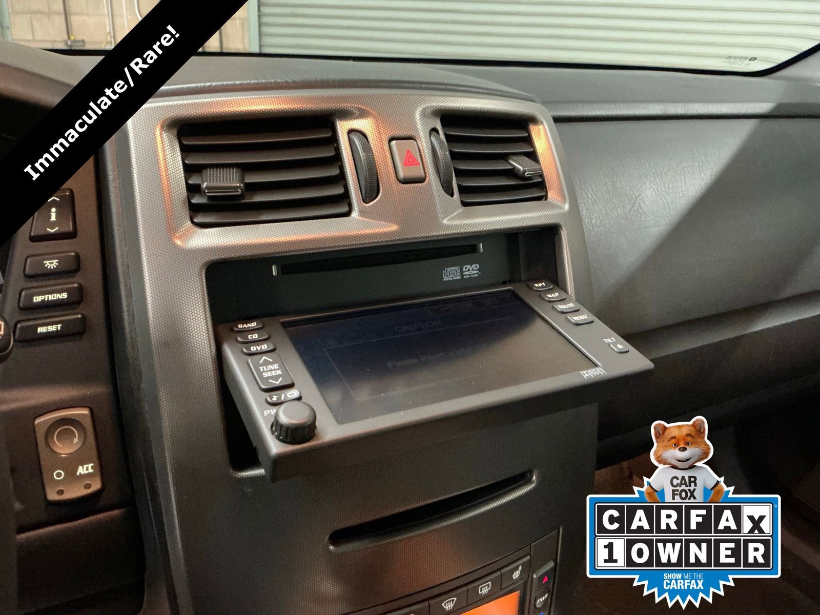 Used 2005 Cadillac XLR image 32