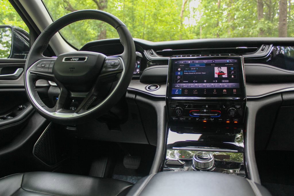 Used 2023 Jeep Grand Cherokee 4WD 4xe image 21