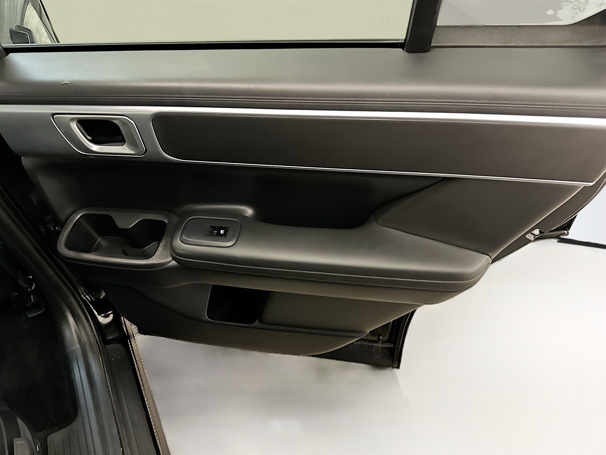 Used 2025 Hyundai Santa Fe SEL image 32