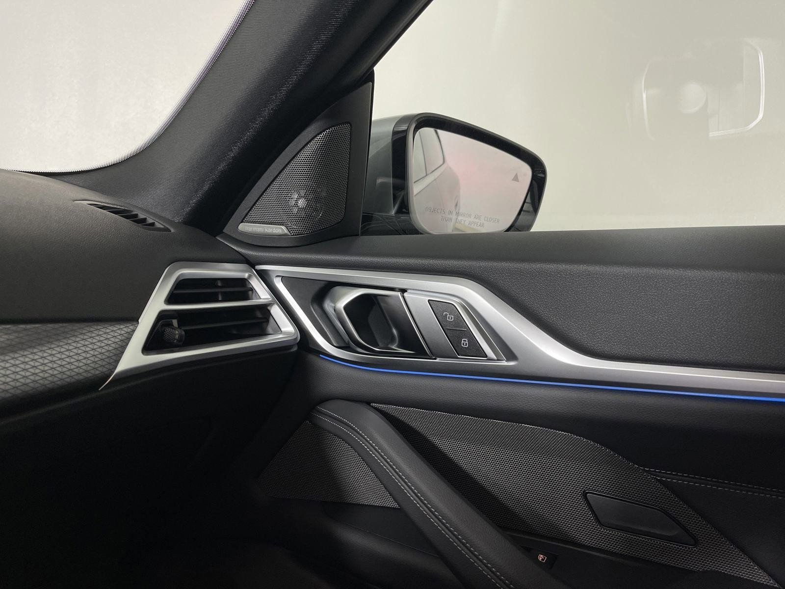 Used 2025 BMW i4 xDrive40i w/ Premium Package image 31