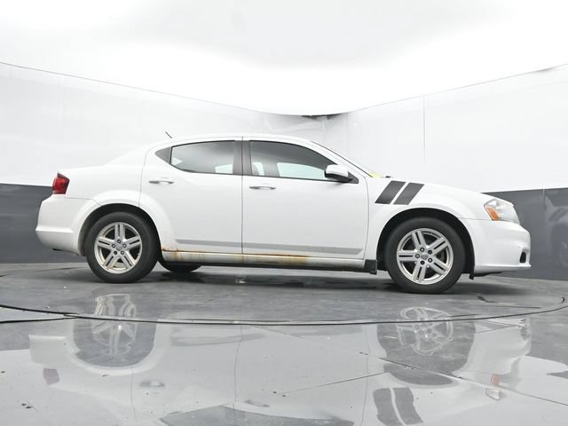 Used 2013 Dodge Avenger SXT FWD image 22