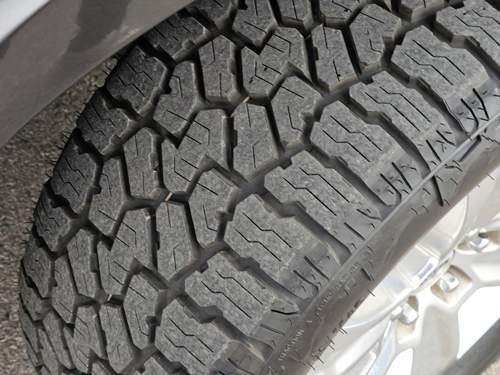 Used 2015 Ford F150 Platinum w/ Equipment Group 701A Luxury image 18