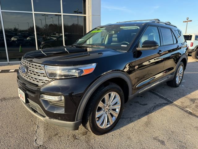 Used 2021 Ford Explorer Limited w/ Hybrid Equipment Group 310A AWD/4WD image 3