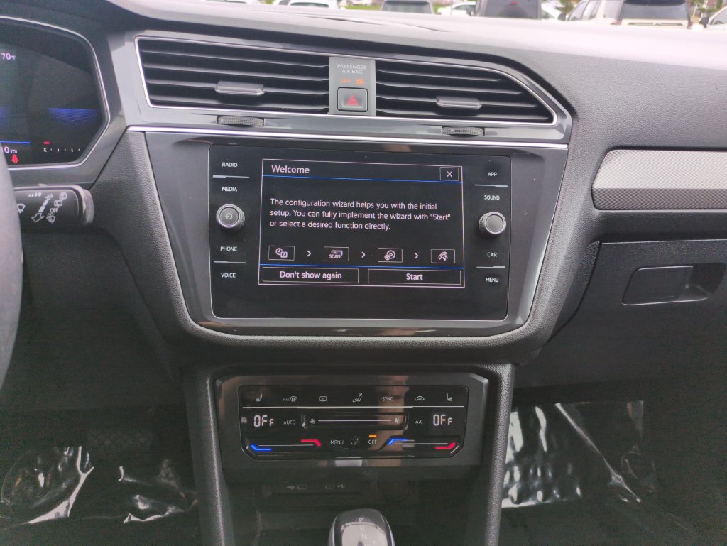 Used 2023 Volkswagen Tiguan SE FWD image 18