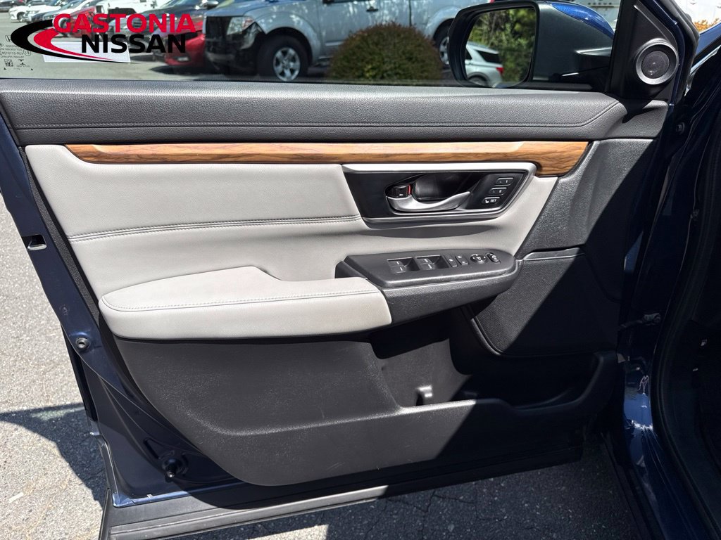 Used 2022 Honda CR-V Touring image 17