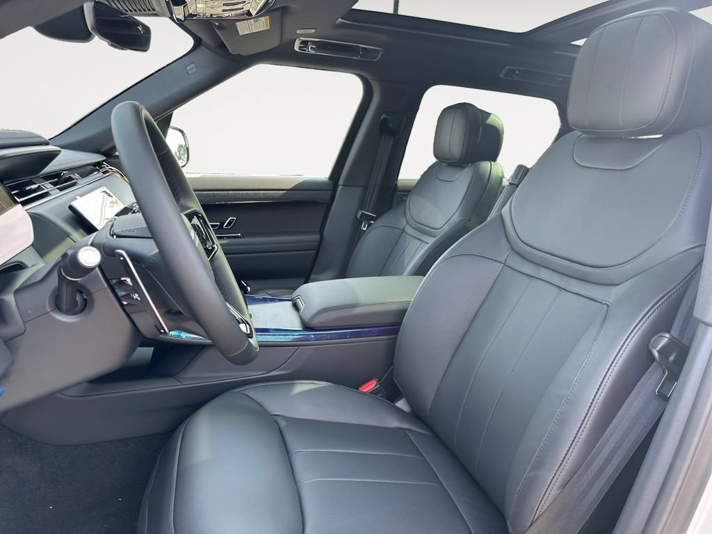 New 2026 Land Rover Range Rover Sport Dynamic SE AWD/4WD image 9