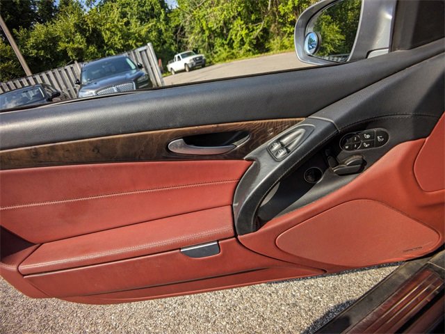 Used 2011 Mercedes-Benz SL 550 image 17