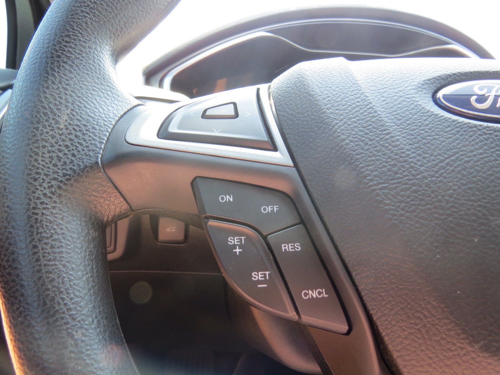 Used 2018 Ford Fusion S FWD image 13