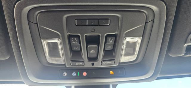 Used 2023 GMC Sierra 2500 AT4 w/ AT4 Premium Plus Package AWD/4WD image 26