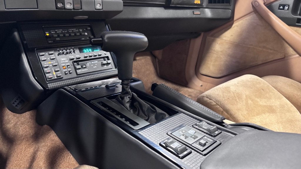 Used 1987 Pontiac Firebird Trans Am RWD image 16